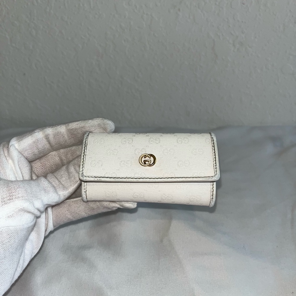 Authentic Vintage Gucci Key case